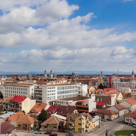Plaza Apartment Сату-Маре Экстерьер фото